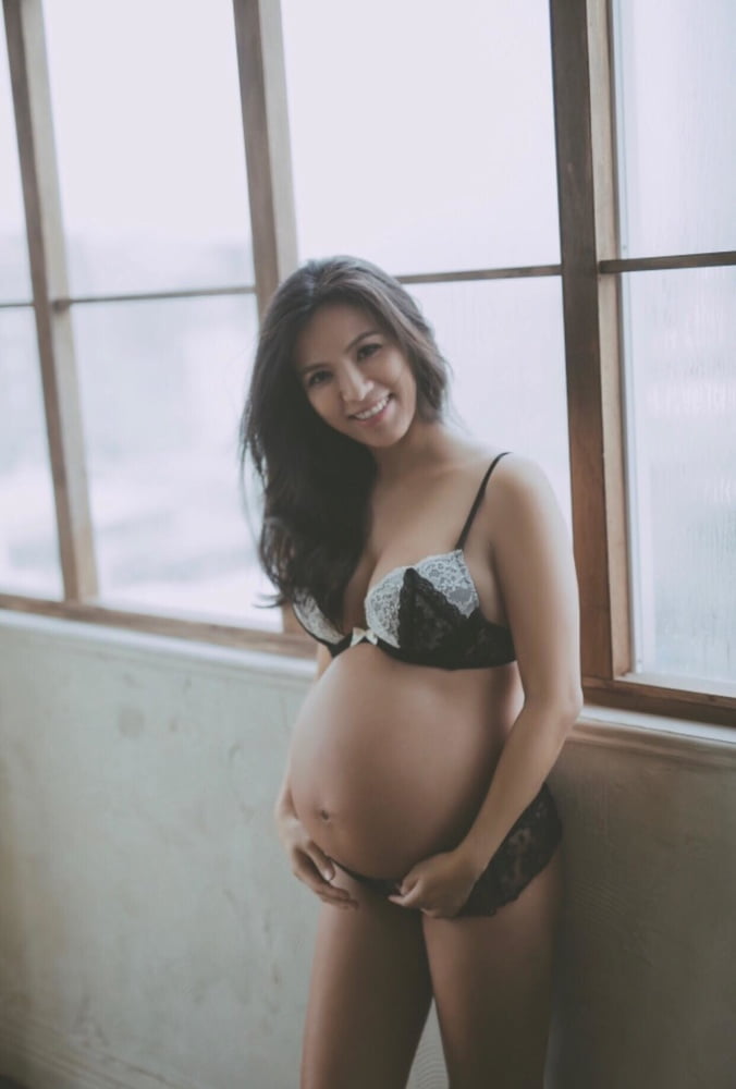 Asian Preggo picture