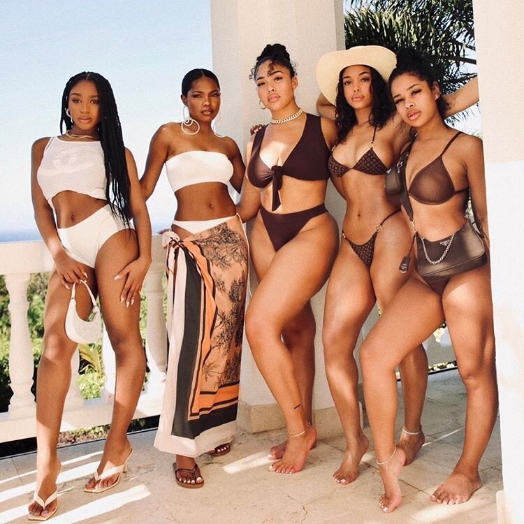Ebony Bikini Lineup picture