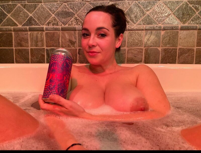 巨乳のゴージャスなベイビー picture