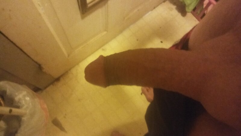 Im looking for chocolate.. I have kik .... 7uncut69 picture