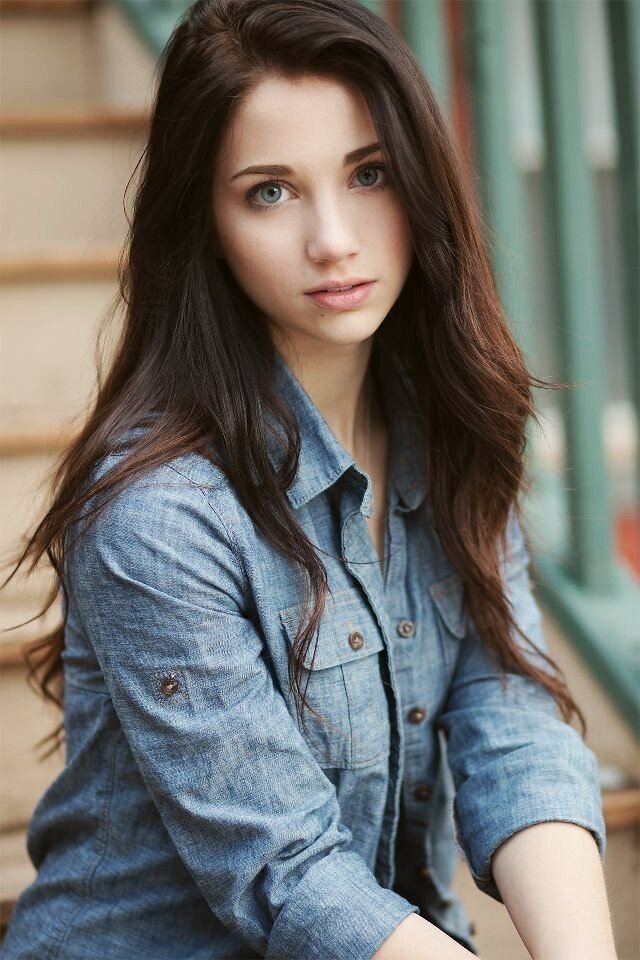 艾米莉·路德（Emily Rudd） picture