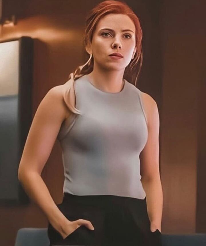 SCARLETT JOHANSSON picture