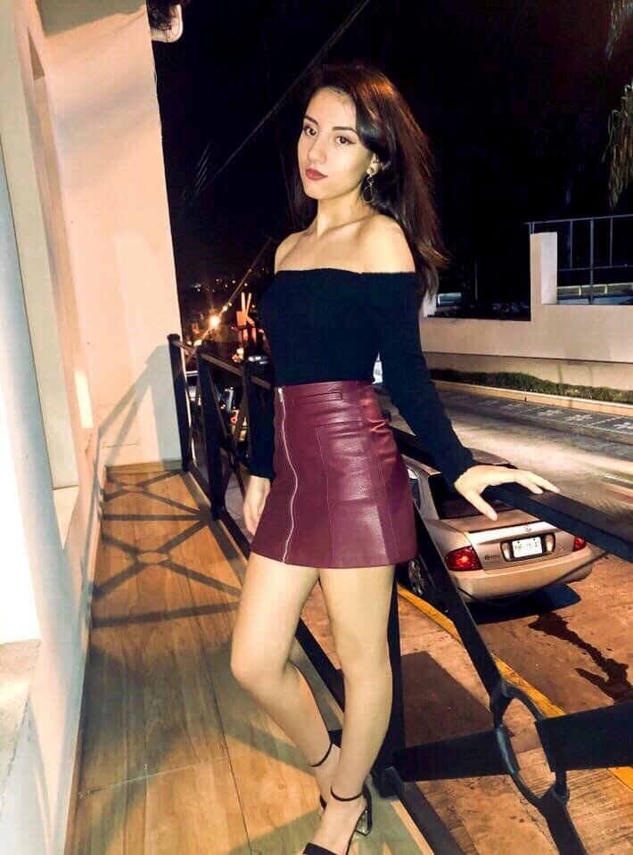 섹시한 라틴어, 나는 그녀의 엉덩이에 정액 싶어 picture