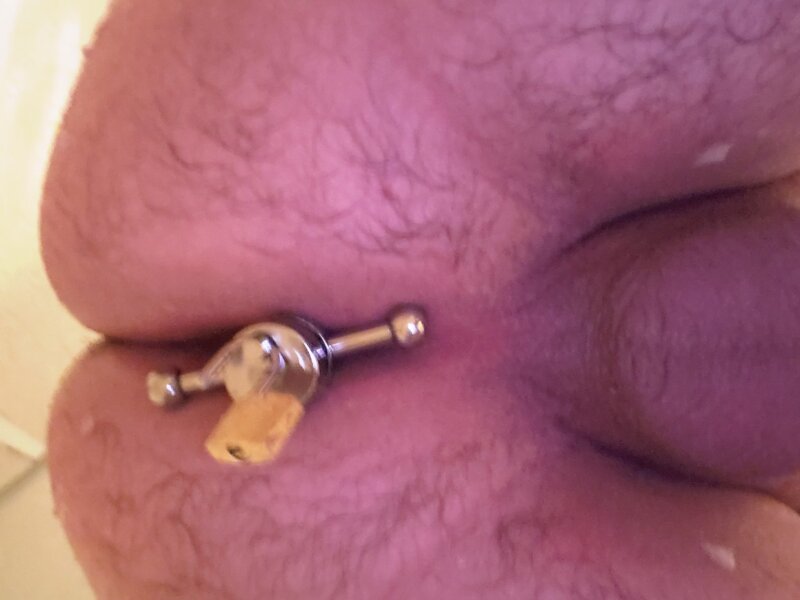 New locking butt plug picture