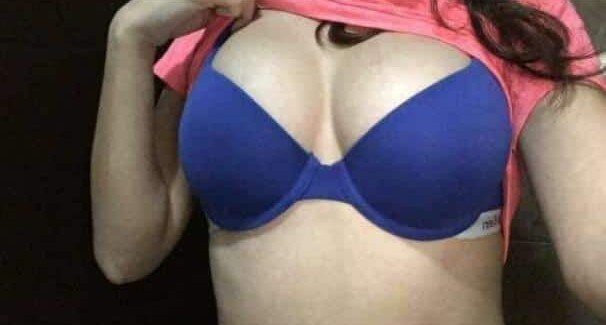 Bra azul picture