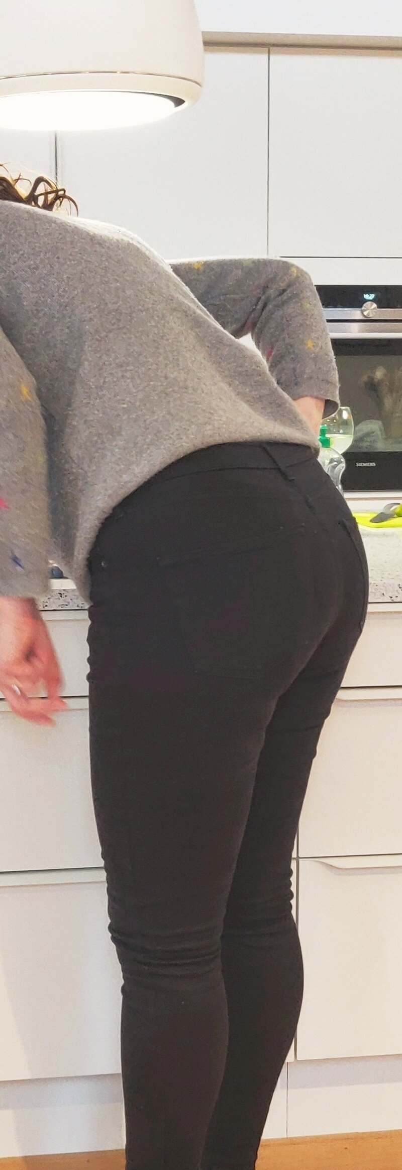 Sexy wife's amazing ass picture
