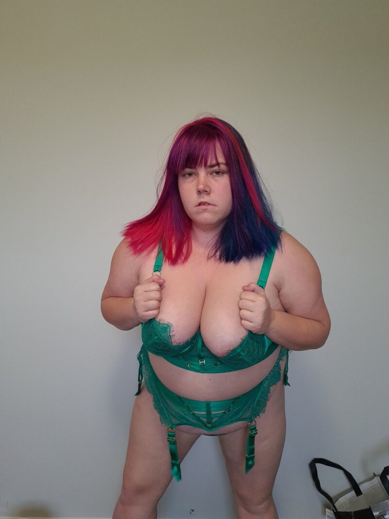 More Emerald Belinda Honey B Set picture