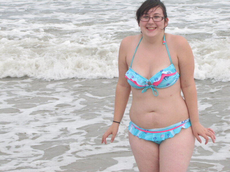 Chubby beach nerd picture