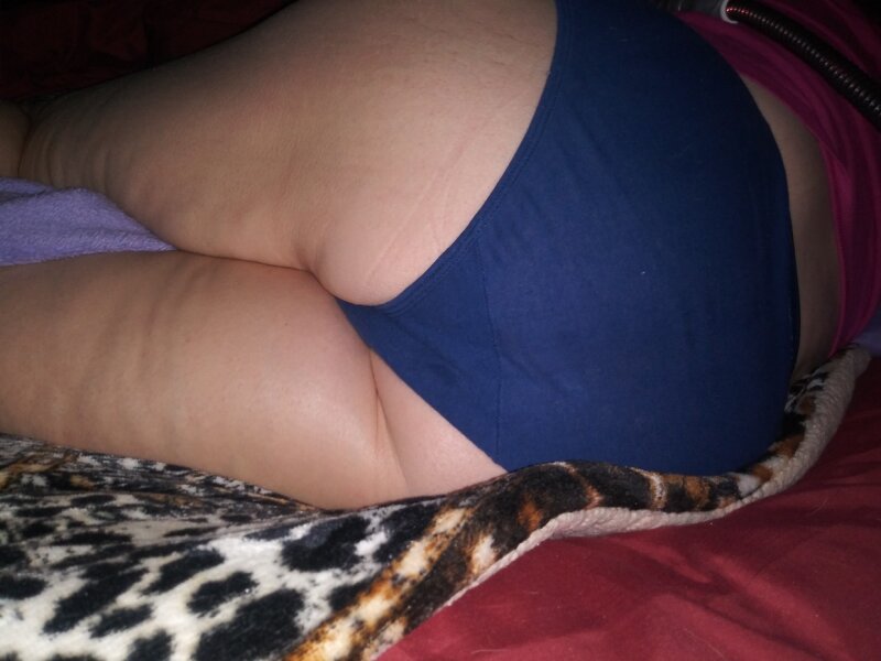 My wife's nice ass picture