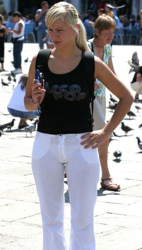 Cameltoe aracılığıyla bakın. Nadir bir cins picture