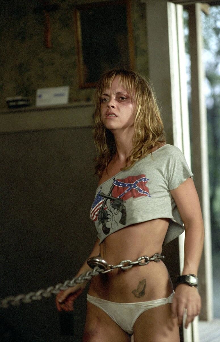克里斯蒂娜·里奇（Christina Ricci）像荡妇一样被束缚 picture
