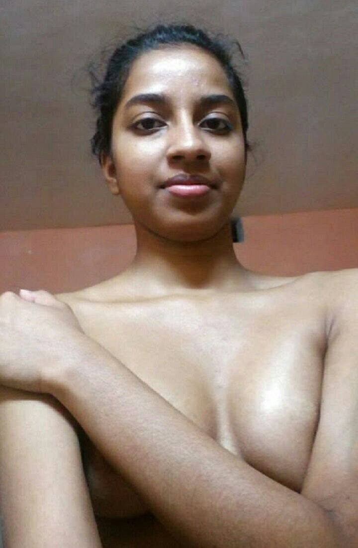 Indian hottie selfie picture