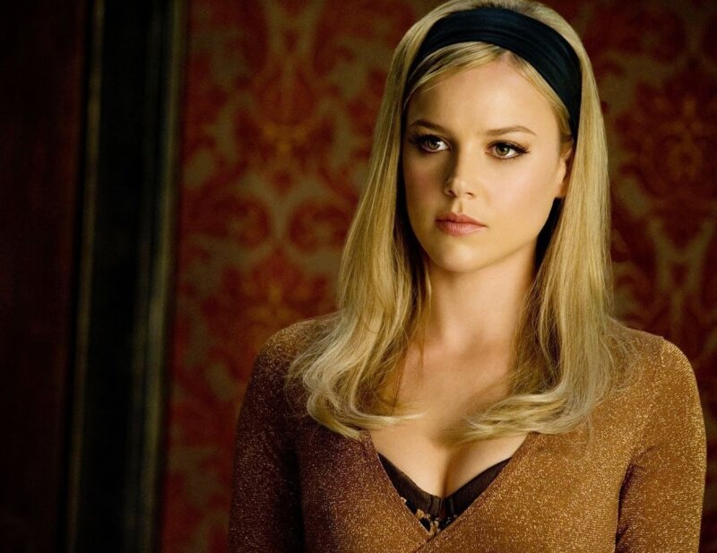 Abbie Cornish as Sweet Pea in Sucker Punch picture