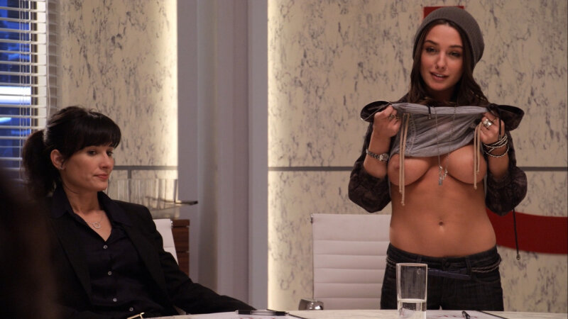 Addison Timlin as Sasha Bingham in Californication S04E01 picture