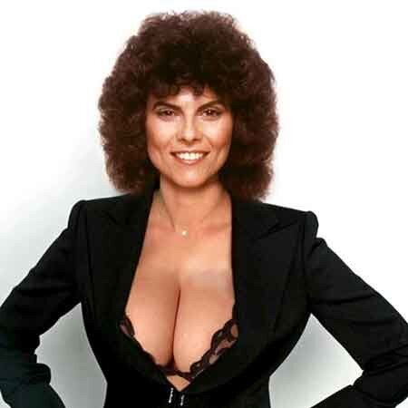 Adrienne Barbeau belle tette picture