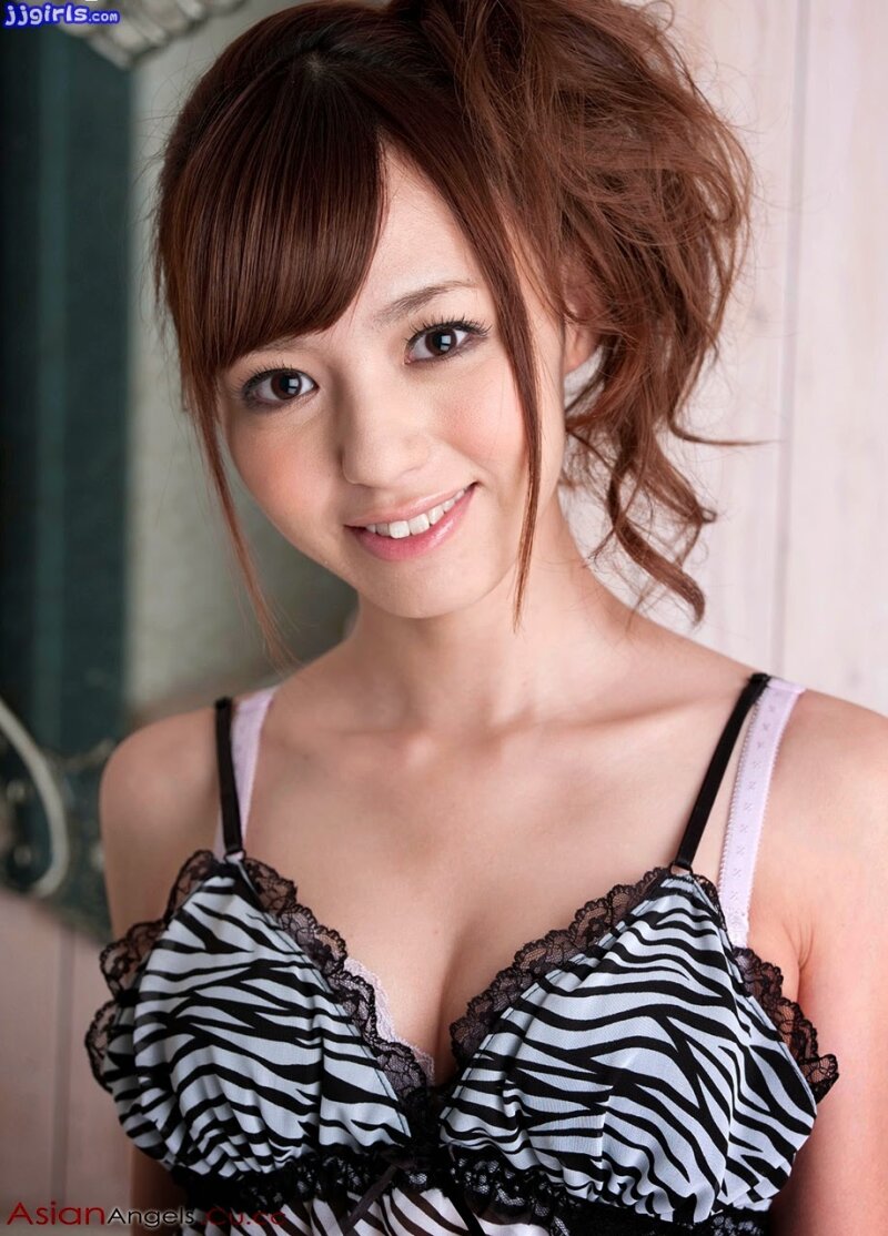 Japanese Cute Sxy AV Idol Aino Kishi Photo Gallery 4 - Click Website for full gallery picture