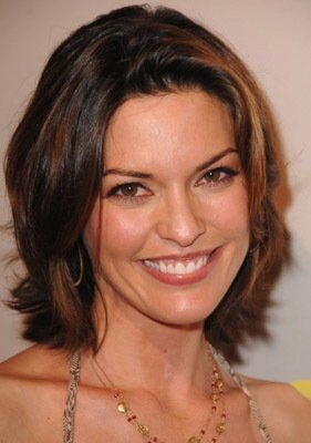 Alana De La Garza picture