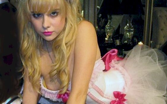 Alessandra Torresani -5/87 -5'3''- 34B-25-34''- 110lbs - 6-Shoe, Petite Too Eat! - Yum! Yum! picture