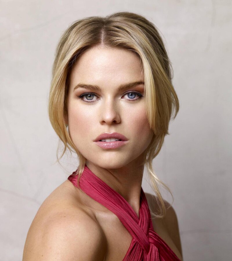 Alice Eve picture