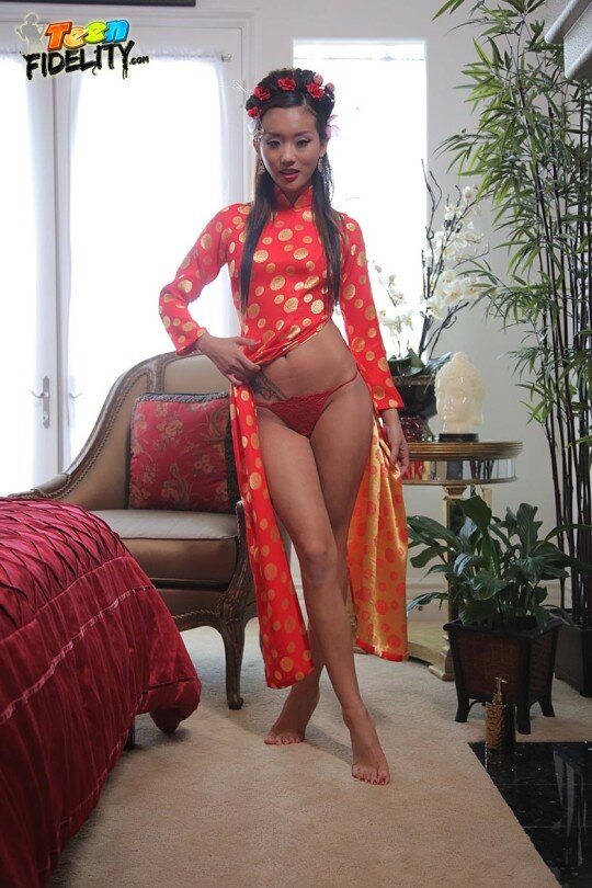 Sexy Alina Li in a Chinese dress picture