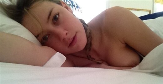 Amber Heard Nude Cell Phone Photos Leaked picture