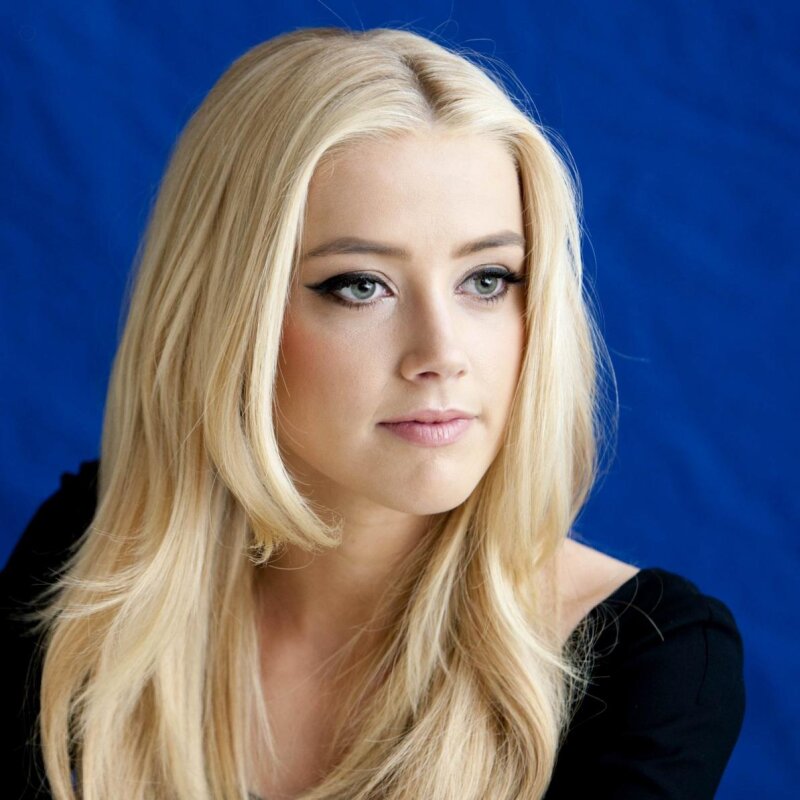 Amber Heard beautiful face picture