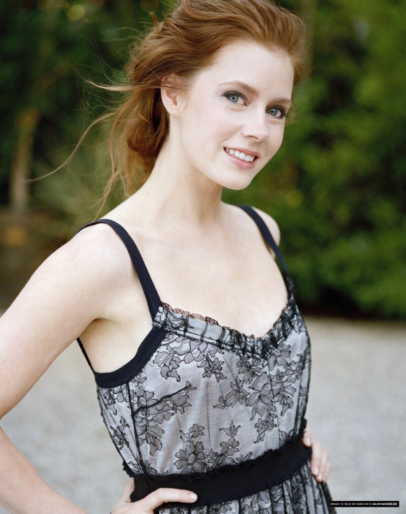 Amy Adams Is Gorgeous picture