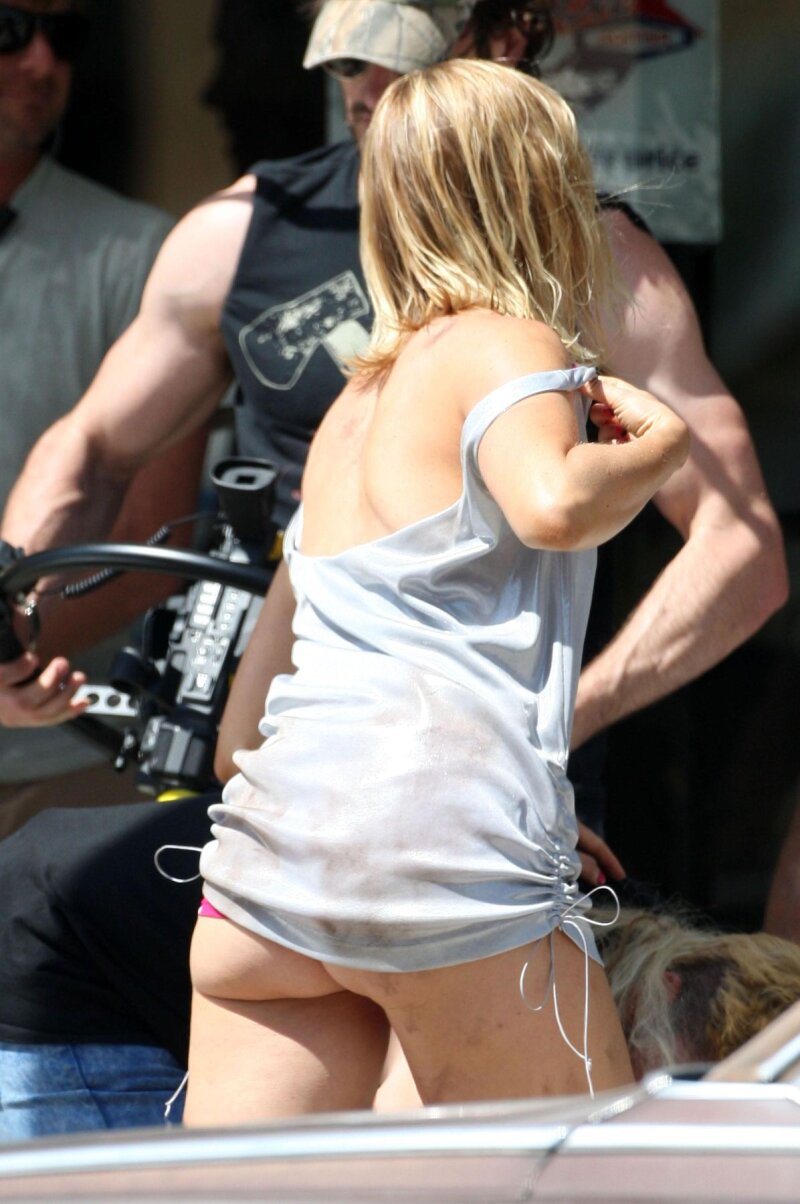 Amy Smart ass shot 2 picture