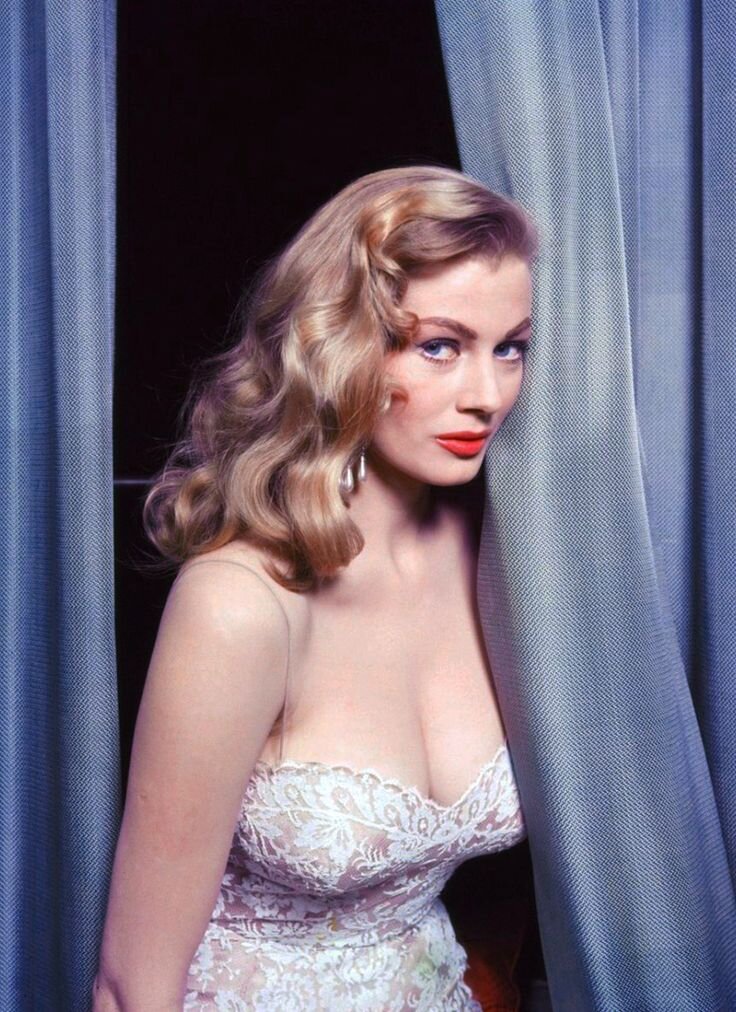 Anita Ekberg #17 picture