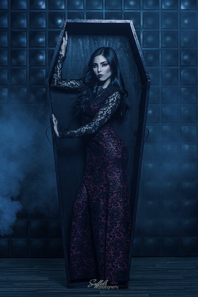 Anna Akana as a sexy vampire picture