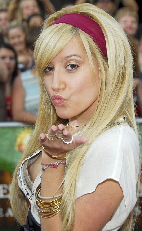 ashley tisdale picture