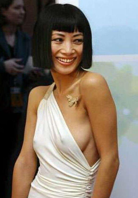 Nipples through of Bai Ling picture