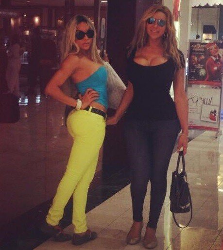 Bailey Slade with blue bimbo friend Carrie Du Mendini shopping at the mall like eighties bimbos - SGB picture