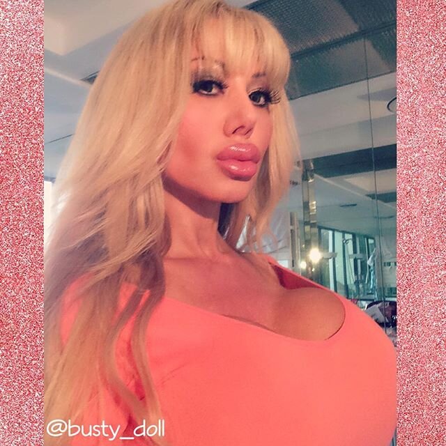 #motd something diff for #me. #sundayfunday #super #funday #selfie #selfiesunday #dollface #bebe #lifeofabimbo #hugefaketits #nobra #highmaintenance #fake #dolllife #bimbo #busty #makeup #nars #smashbox #urbandecay #toofaced #makeupaddict #barbie #doll #b picture