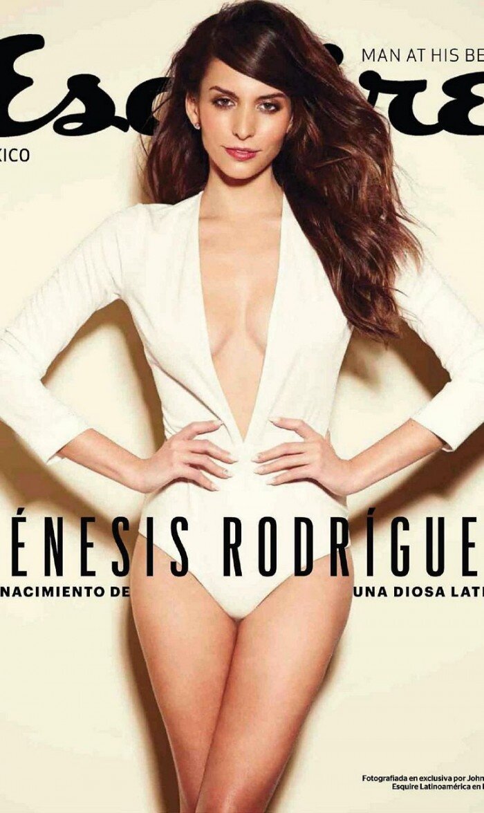 Génesis Rodriguez porte à merveille cette belle lingerie picture