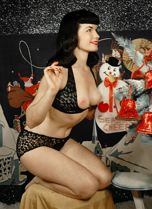 Bettie Page Christmas Pin-up picture
