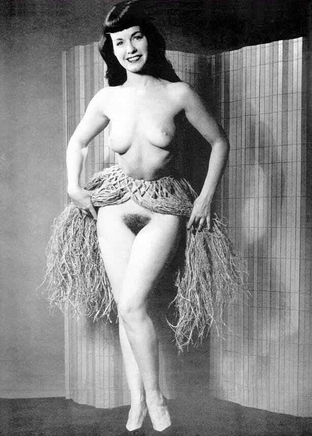 bettie-page topless grass-skirt picture
