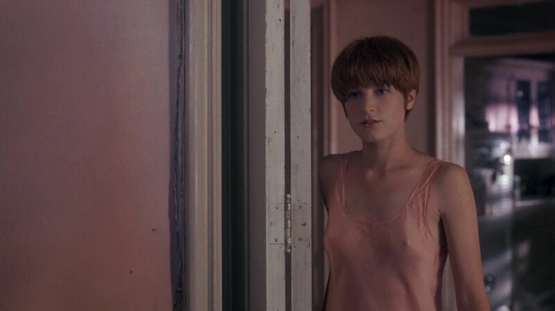 Bridget Fonda's shear pokies in Single White Female (1992) picture