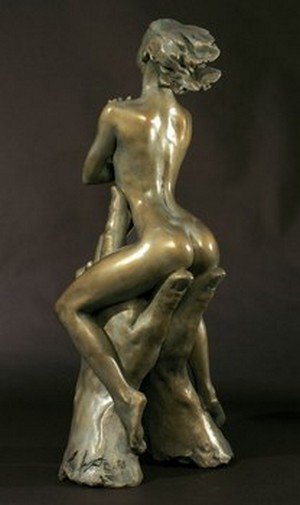 Bronze statue with hands picture