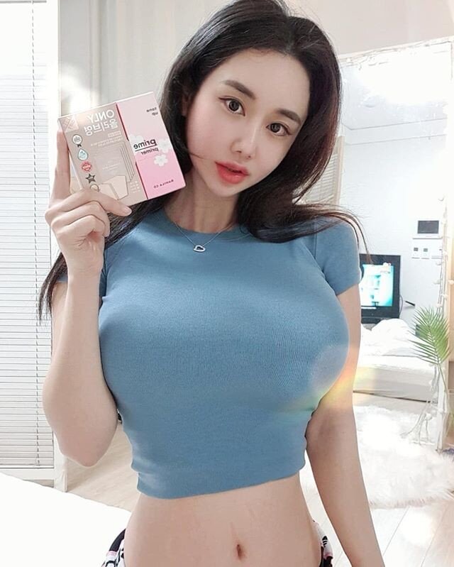 Candy Seul love that huge rack picture