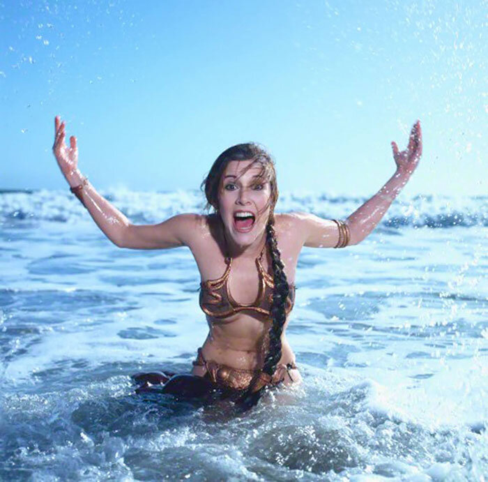 princess-leia-bikini-return-jedi-beach-shoot-1983-carrie-fisher-1 picture