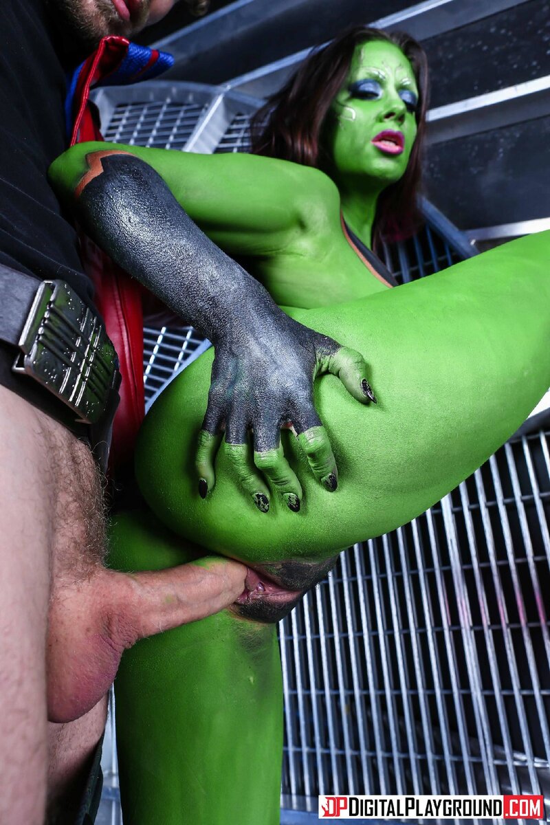 Cassidy Klein as Gamora picture