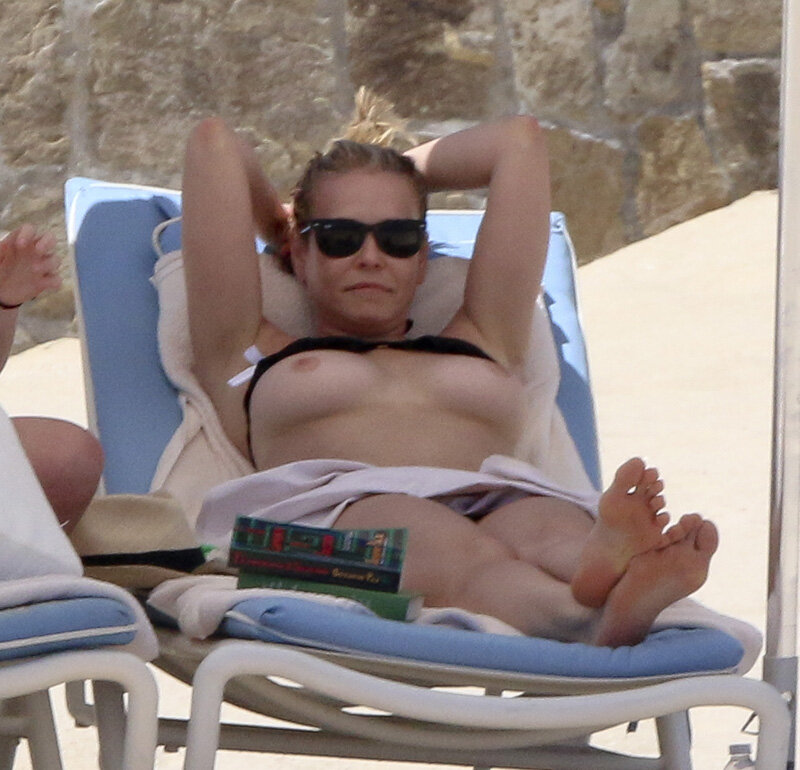 Chelsea Handler Tits picture