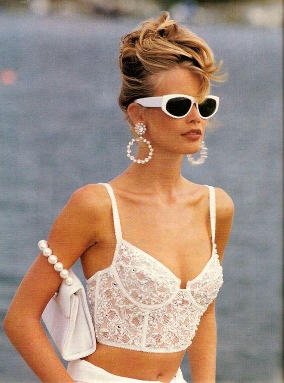 Claudia Schiffer picture