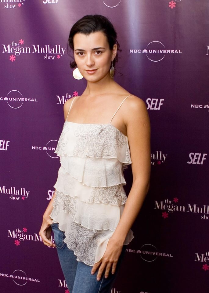 Cote de Pablo picture