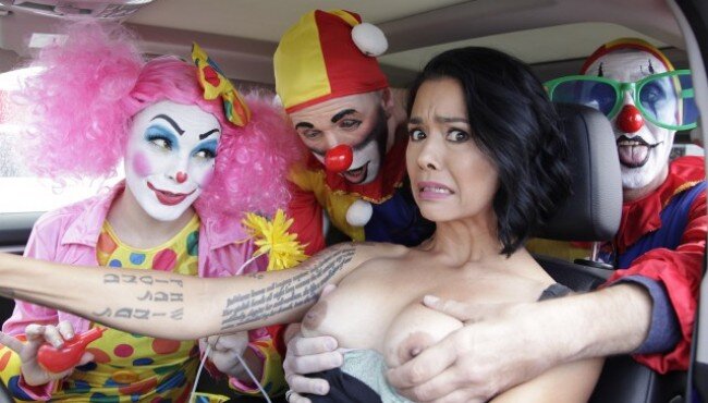 Clowns attack - Dana Vespoli picture