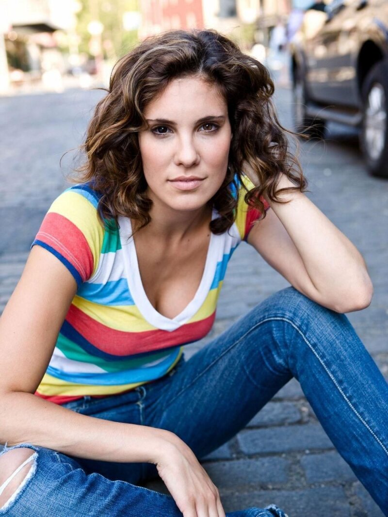 Daniela Ruah picture