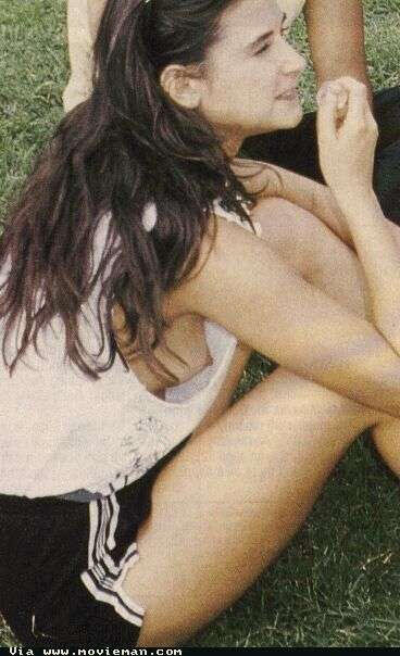 demi moore sideboob nipple picture