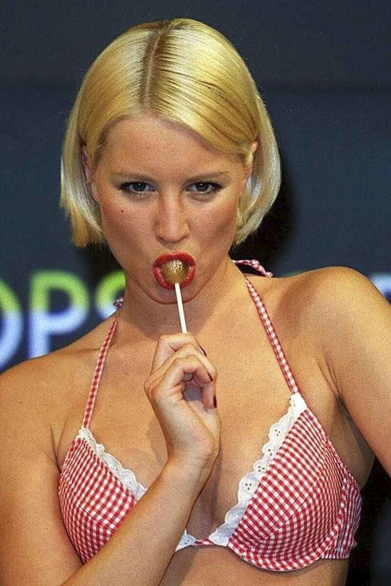 Denise Van Outen picture