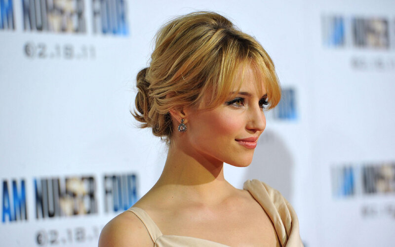 Dianna Agron -4/86 -5'5''- 32B-25-35''- 117lbs - 8-Shoe, Sweet Cunnilingus! - Yum! Yum! picture